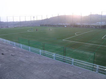 履正社学園茨木グラウンドサッカー場 施工実績 積水樹脂株式会社 人工芝