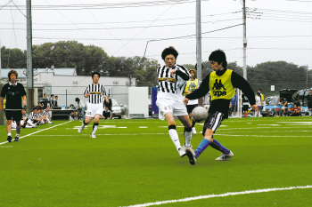 フットサルポイント Salu狭山 施工実績 積水樹脂株式会社 人工芝 フットサルポイント Salu狭山 施工実績 積水樹脂株式会社 人工芝